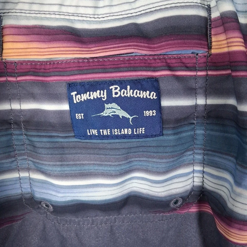 Tommy Bahama Baja Borealis Boardshorts Men Size Large X 9